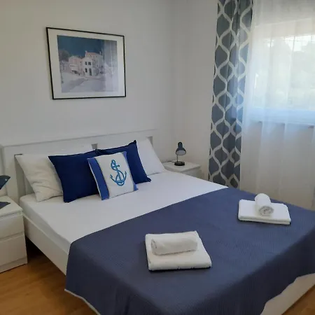 Apartament Prvi Red Do Mora *