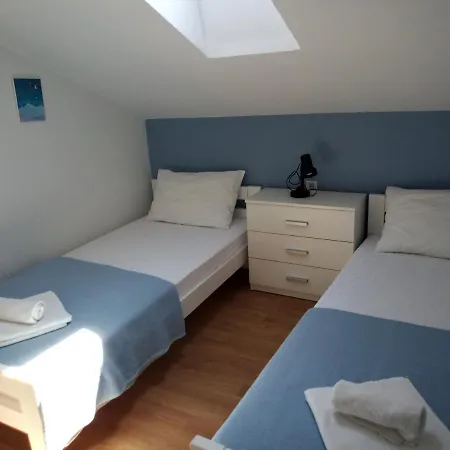 Apartament Prvi Red Do Mora *