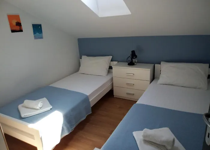 Apartment Prvi Red Do Mora *